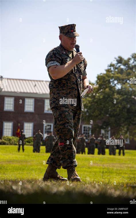 Us Marine Corps Lt Col Randall L Nickel The Outgoing Commanding