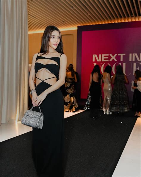 Jade Rasif (~˘ ˘)~ | AFTER A MONTH OF FITTINGS, it was finally time to