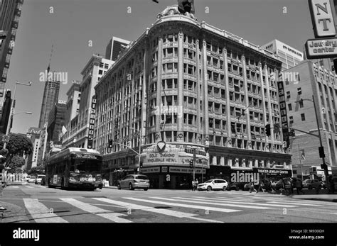 Old Warner Bros. Theater Downtown Los Angeles Stock Photo - Alamy