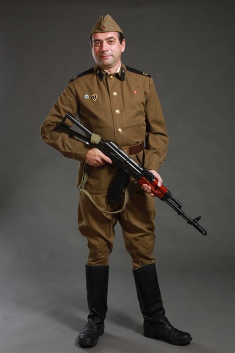 Мужской костюм для фотосессии в студии Смена | Фотостудия Смена