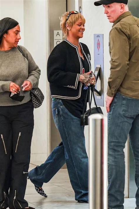 Rihanna Debuts New Blonde Mullet Style Pixie Haircut In Dramatic Transformation The Mirror