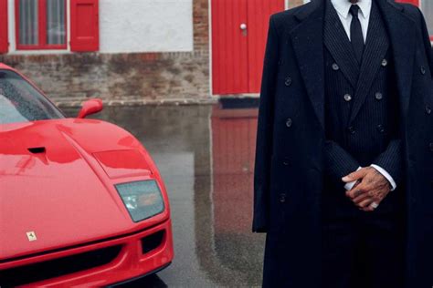 F La Prima Foto Ufficiale Di Lewis Hamilton Alla Ferrari E Il Suo