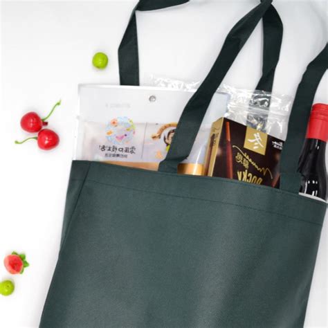 China Custom Nonwoven Grocery Shopping Tote Bag Manufacturers