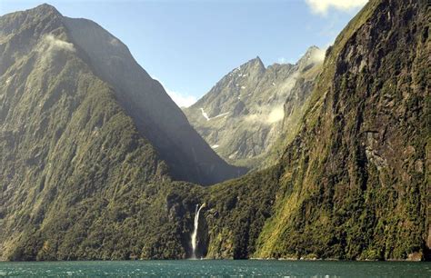 hanging valley | hanging valley Coastal Plain, Physical Geography ...