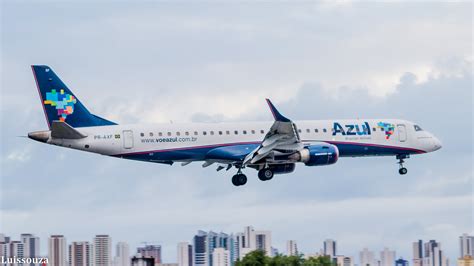 Azul Airlines Erj Pr Axf About To Land Rwy Sbrf Recif Flickr