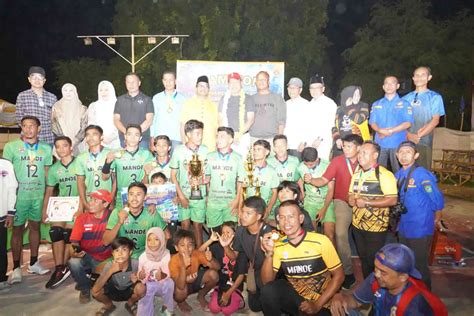 Aji Rum Hadiri Sekaligus Tutup Turnamen Volley Ball Piala Wali Kota Cup