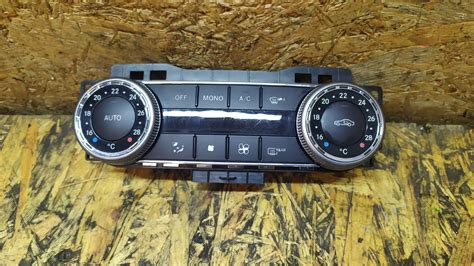 MERCEDES W204 PANEL STEROWNIK KLIMATYZACJI A2048305790 HM CAR za 129 zł