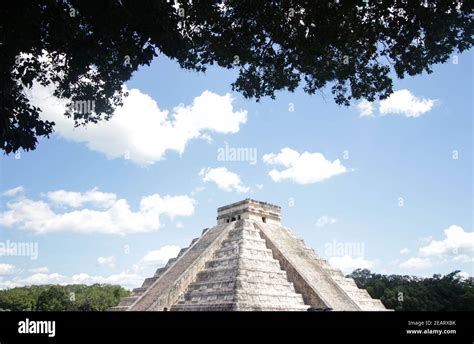 Chichen Itza Merida Mexico Stock Photo Alamy