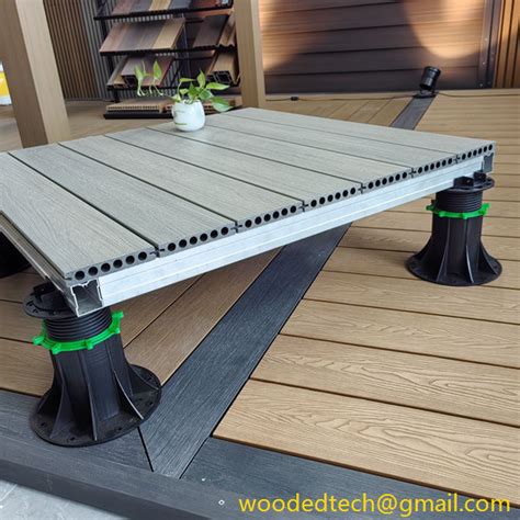 Adjustable Composite Decking Supports With Adjustable Plastic Pedestal