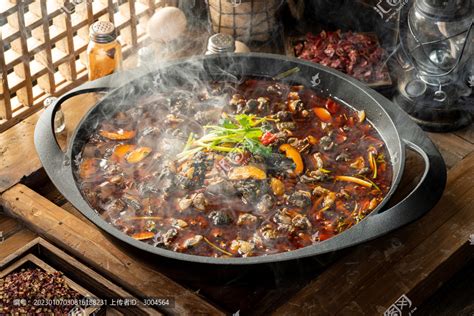 乌鸡火锅农家窗边复古中国菜系食品餐饮摄影素材汇图网