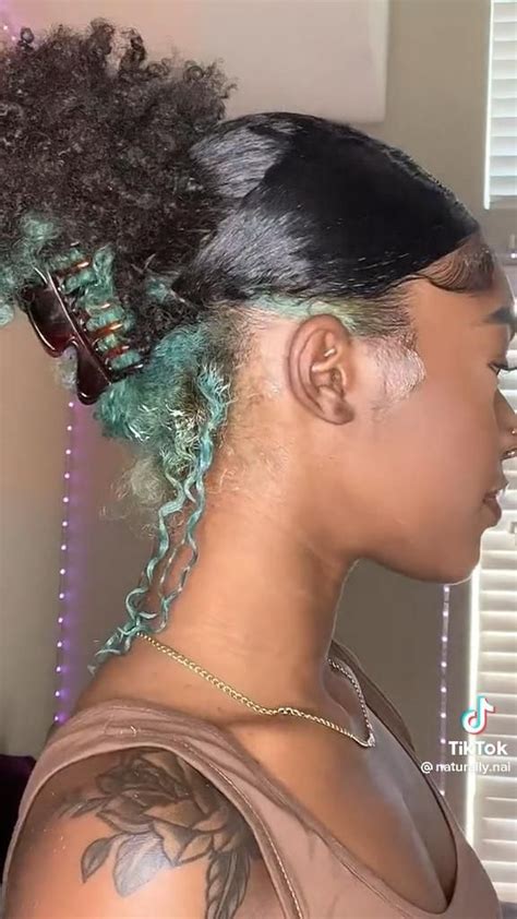 Slick Back Claw Clip [video] In 2022 Clip Hairstyles Natural Curls