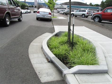 DIY Garden Bench Ideas - Free Plans for Outdoor Benches: Roadside