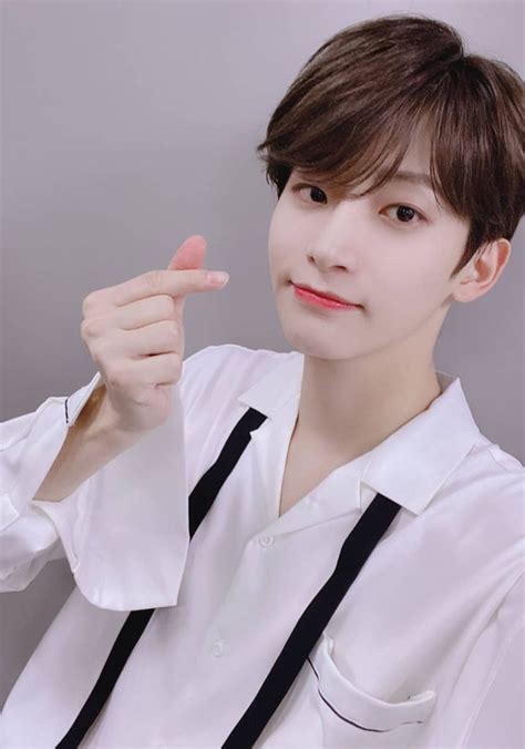 jungmo cravity profile updated facts kpop singers