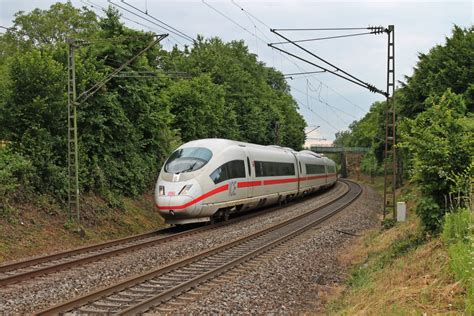 Am Mittag Des 25 06 2013 Fuhr 403 553 1 Zusammen Mit 406 553 8 Als ICE