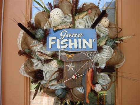 Pin By Gators Designs On Wreaths Fishing Wreath Deco Wreaths Wreaths