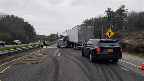 Tractor Trailer Crash Causes Major Delays I 295 Northbound In Falmouth