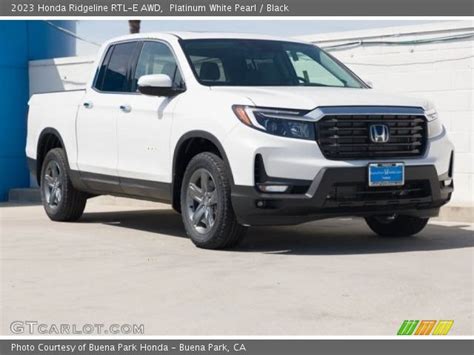 Platinum White Pearl 2023 Honda Ridgeline RTL E AWD Black Interior