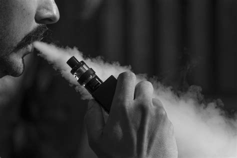 8 Bahaya Vape Atau Rokok Elektrik Bagi Tubuh Contohnya Bisa Meledak Di