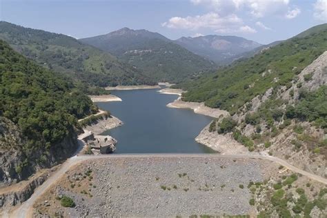 La Cour Des Comptes Critique La Gestion De L Eau En Corse