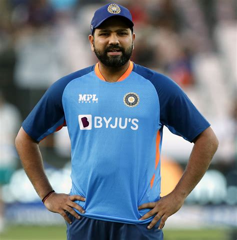 T20 World Cup: Rohit returns to nets after injury scare! - Rediff Cricket