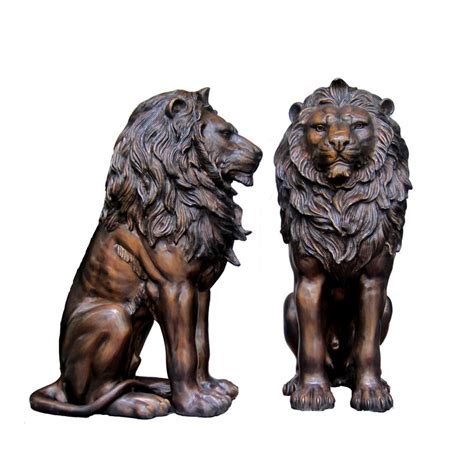 Lion Sculpture Outdoor / Lion statue sculpture is one pieces.