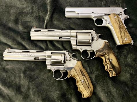 The Ultimate In Colt Sexiness 1917 1911 Kodiak Grizzly Badger Custom Grips On The Bears Colt