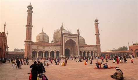 2 Self-Guided Walking Tours in Delhi, India + Maps