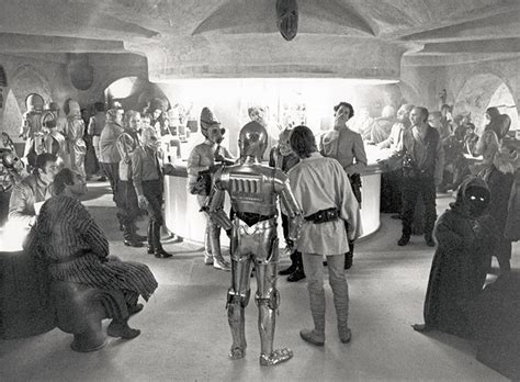 7min Unedited STAR WARS Cantina Scene — GeekTyrant