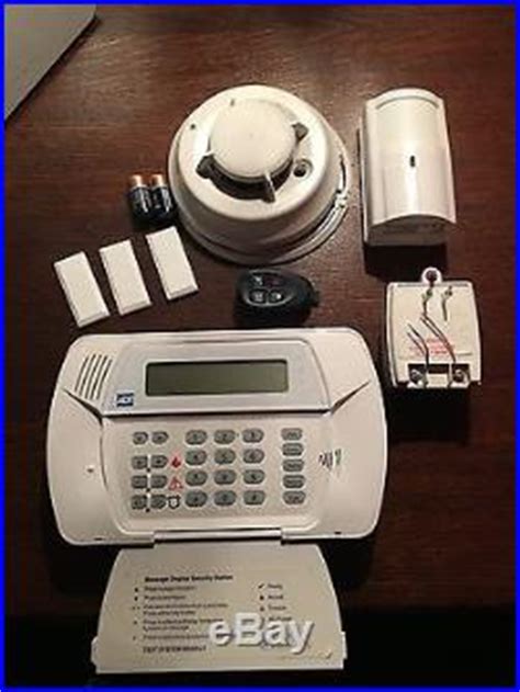 ADT Wireless Alarm Security System includes-1 monitor, 1 smoke, 1 ...