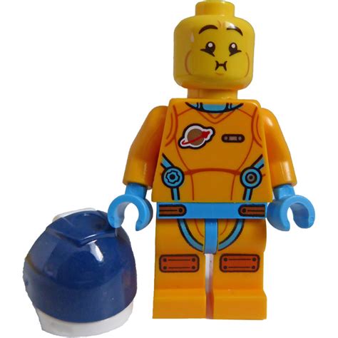 LEGO Male Astronaut with Helmet Minifigure | Brick Owl - LEGO Marketplace