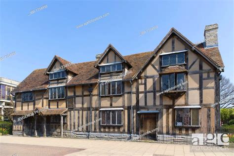 Shakespeare S Birthplace Henley Street Stratford Upon Avon