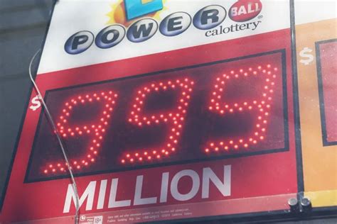 Powerball Moves Past 1b Mark As Jackpot Skirts Players Again