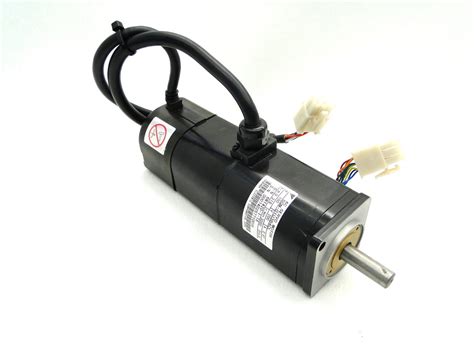 Yaskawa SGM 01U3B4CL Servo Motor