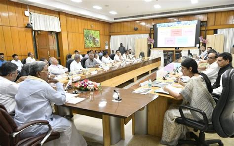 Guarantees Implementation Karnataka Cm Holds Meeting With Officials