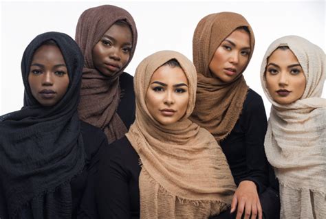 Muslim Blogger Creates A Line Of Hijabs For Every Skin Tone