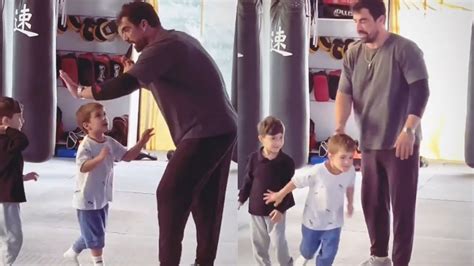 Immagini Di Brahim Elikkol Che Si Allena Con Suo Figlio Ali Baby