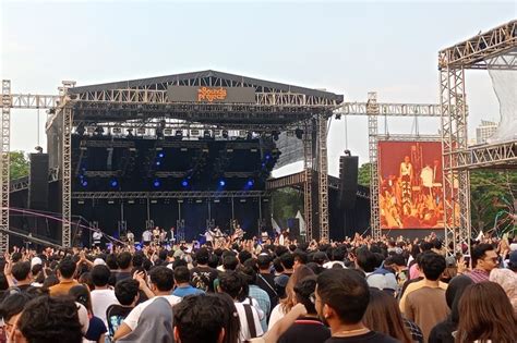 Hari Ketiga The Sounds Project Vol Ramai Pengunjung Tak Sabar