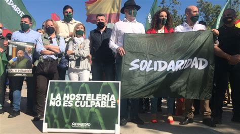 Un Centenar De Simpatizantes De Vox Participó En La Marcha Del 1 De