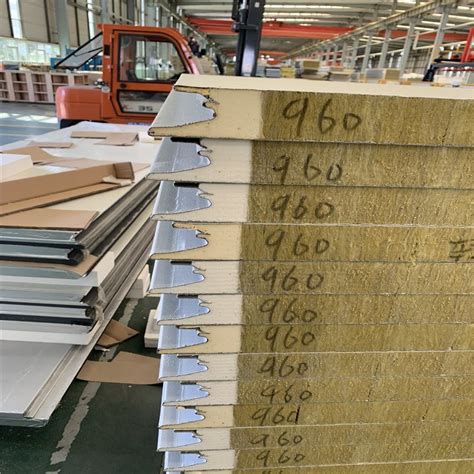 Polyurethane PU Edge Sealing Rock Wool Color Steel Sandwich Roof Panels