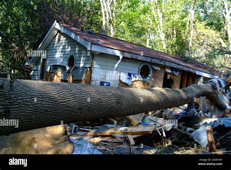 Inondation ouragan tempête tropicale tempête violente Esperance N Y