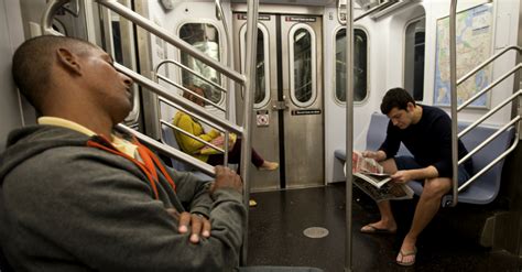 Subway Commuter Shows Random Act Of Kindness Reminds Us Its The Little