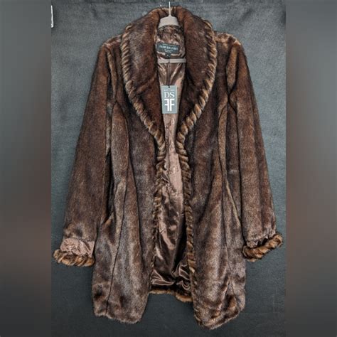 Donna Salyers Fabulous Furs Jackets And Coats Donna Salyers