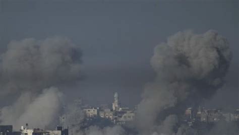 Israel Bombardea Toda La Franja De Gaza • Diario Democracia