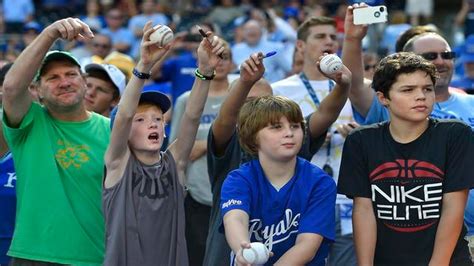 Photo Gallery Royals Fans Swarm The Stadium For Pep Rally Kansas