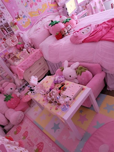 Pin By Mew On All My Pics Hello Kitty Room Decor Pink Room Decor