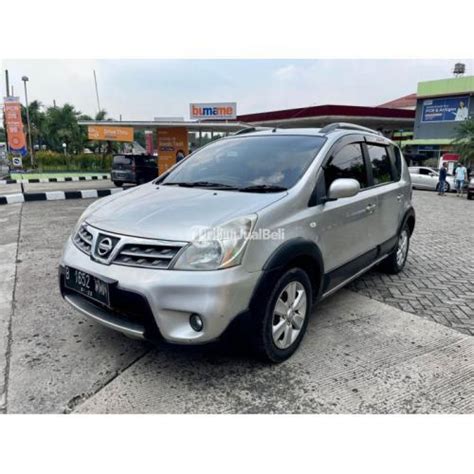 Mobil Nissan Grand Livina Xgear 2011 Bekas Pajak Panjang Body Mulus Di