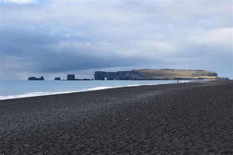 Vik Black Sand Beach Zwarte Stranden In IJsland