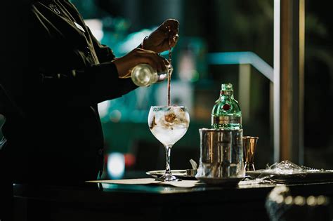 What Qualification Do You Need To Be A Bartender Bartenderplanet