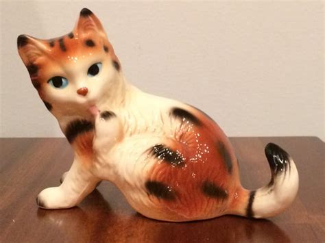 Lefton Calico Cat Ceramic Figurine Vintage 1950s