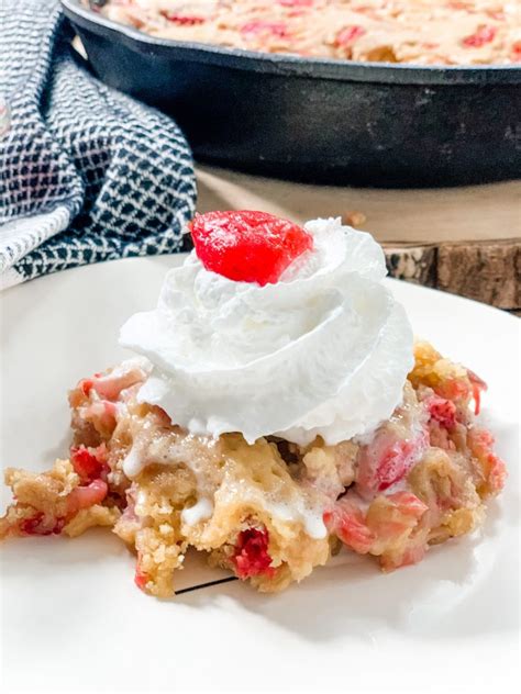 Easy Skinny Dump Cake Pound Dropper